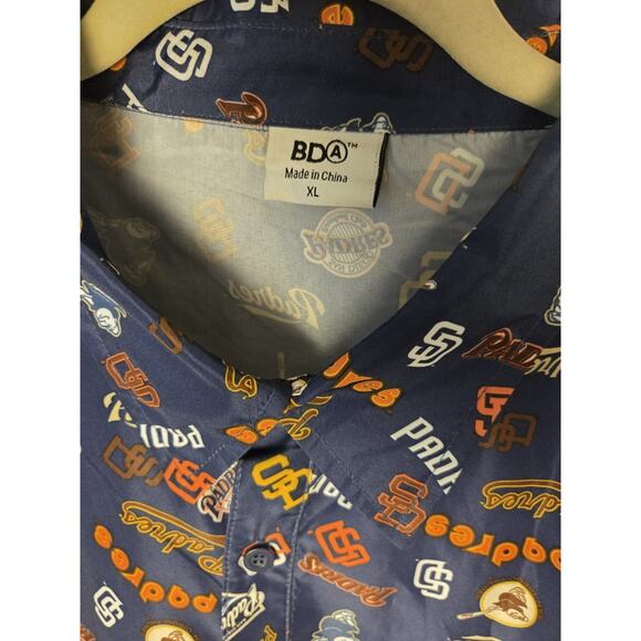BDG MLB San Diego Padres Men's XL Button Front Blue Polyester Southwest - Picture 2 of 8